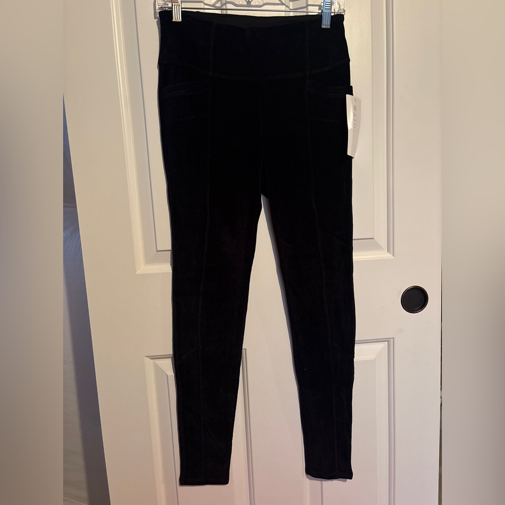 Athleta Velvet High Rise Cozy Black Legging Size Medium